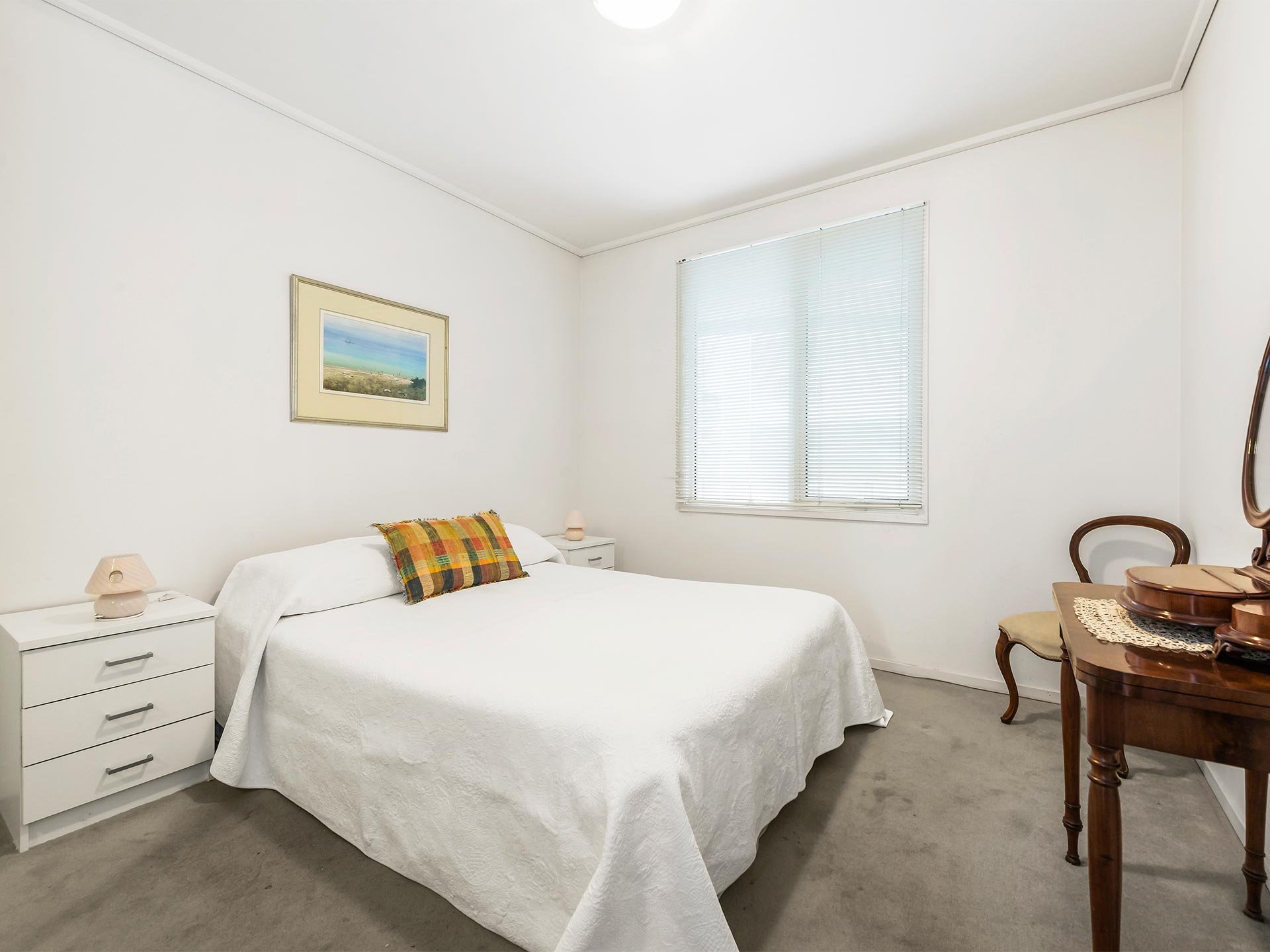 205 / 23 Queens Road MELBOURNE