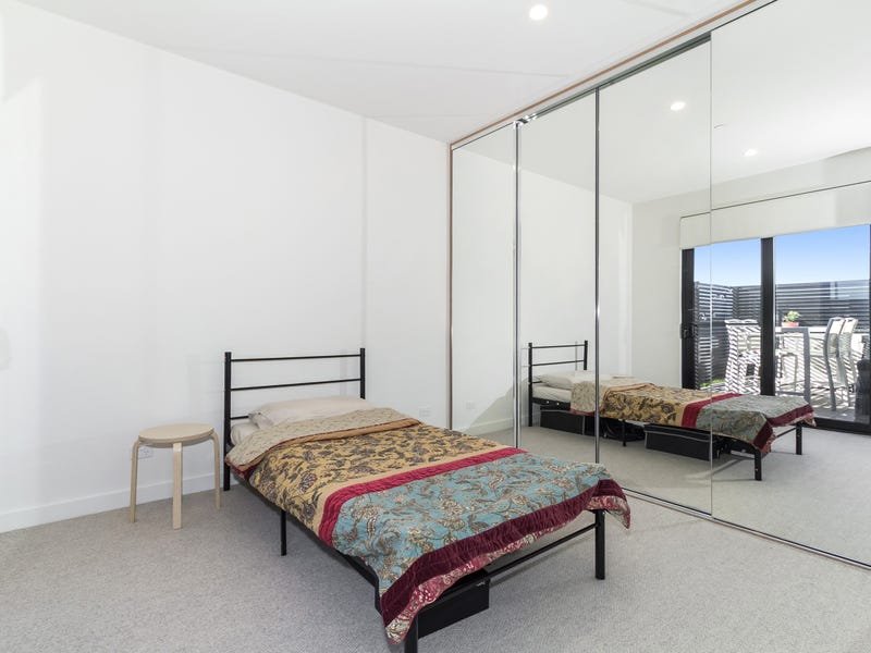 Property Gallery Thumbnail 6