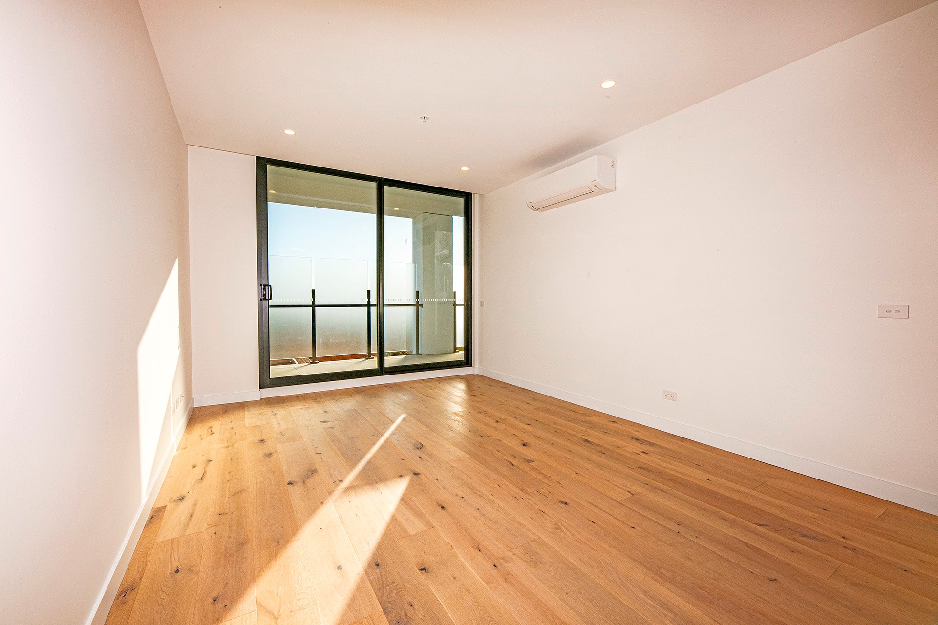 205 / 277 Centre Road  Bentleigh