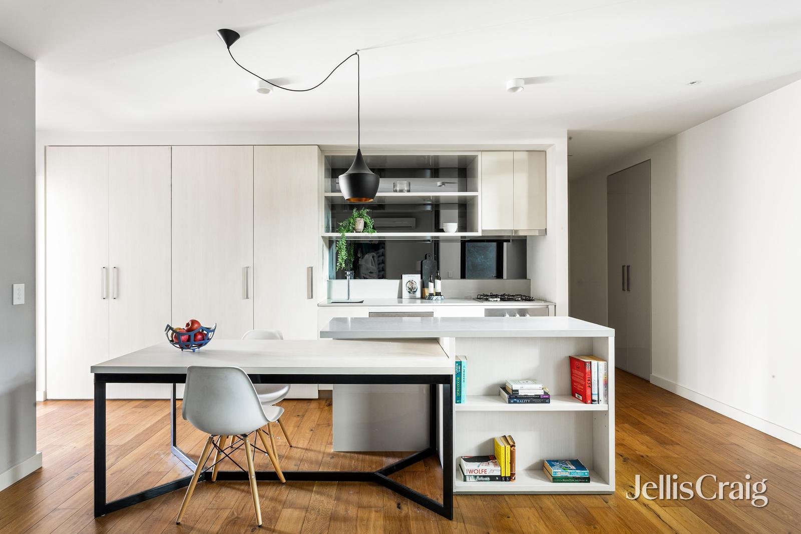 205/36 Lynch Street, Hawthorn image 4