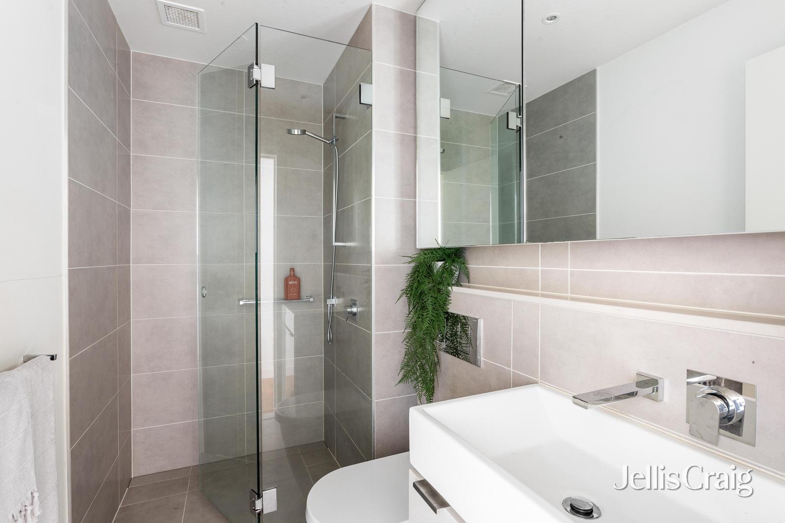 205/36 Lynch Street, Hawthorn image 8