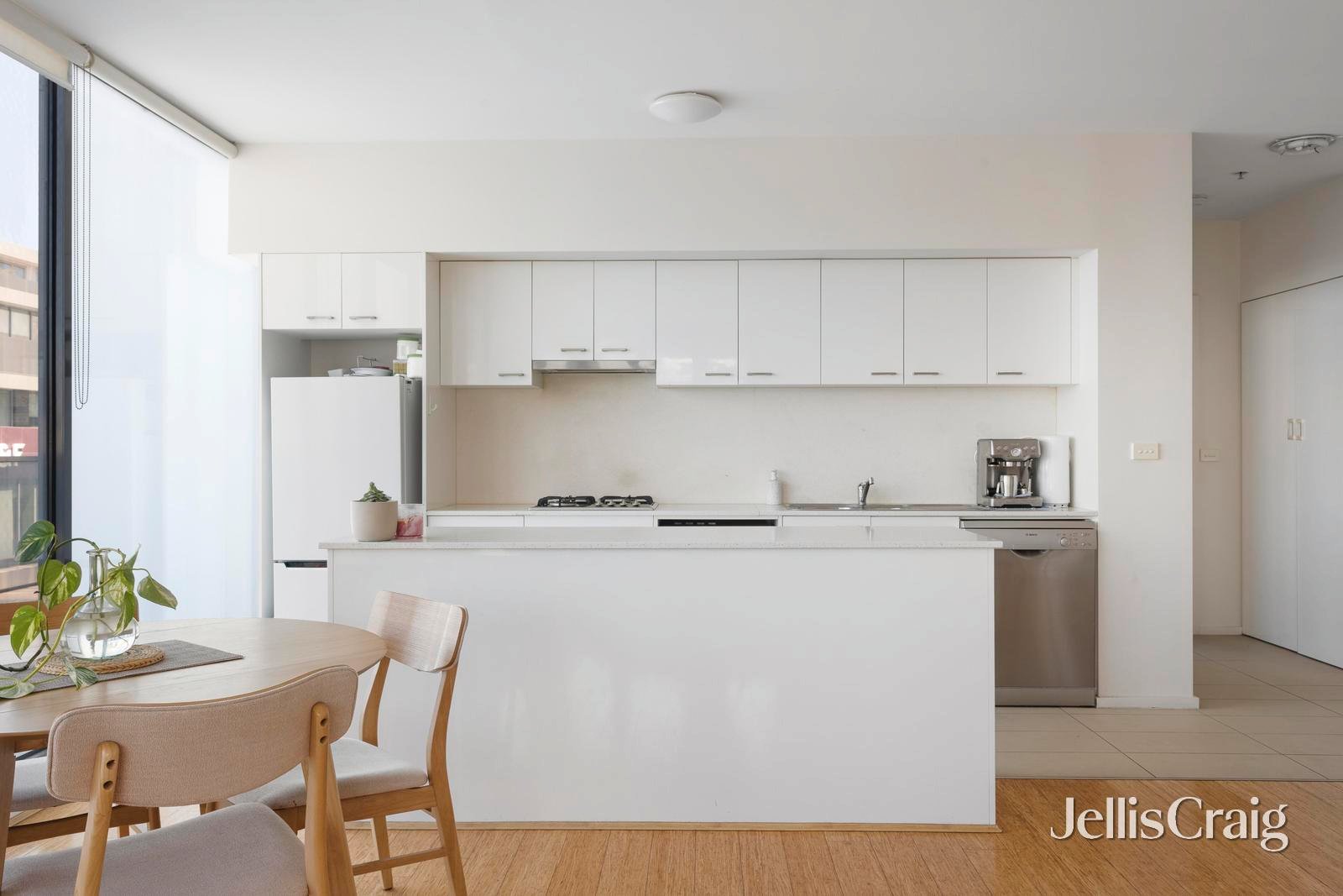 205/40 Burgundy Street, Heidelberg image 3