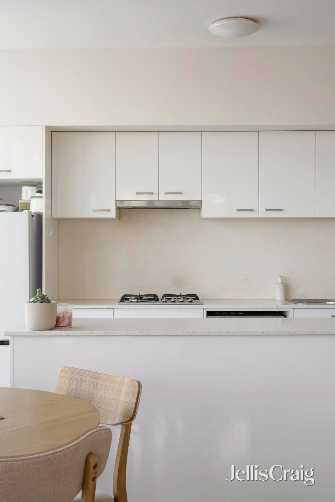 205/40 Burgundy Street, Heidelberg image 4