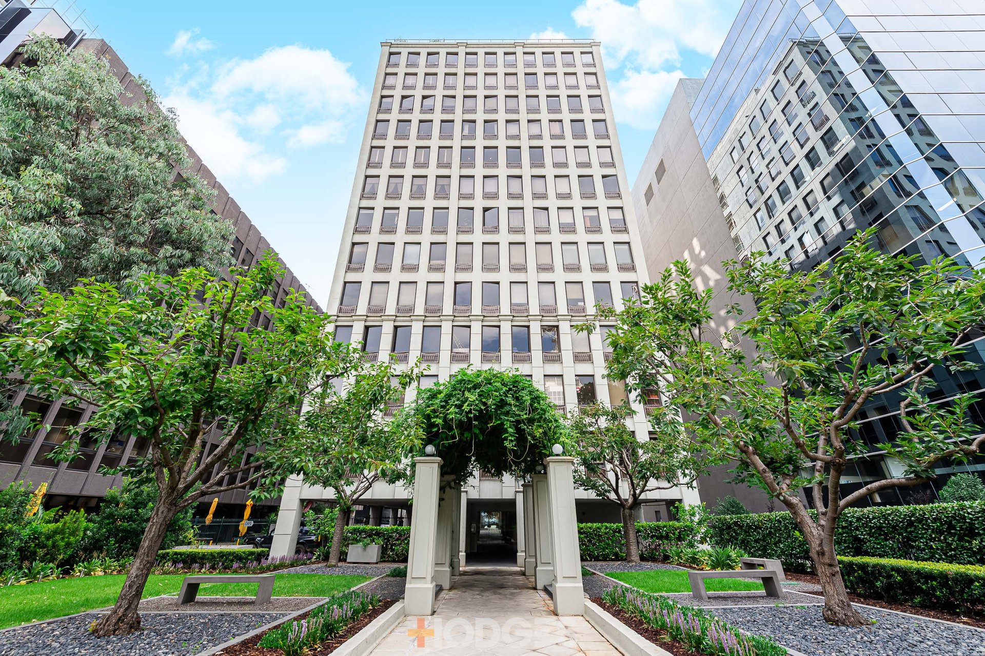 205 / 442 St Kilda Road MELBOURNE