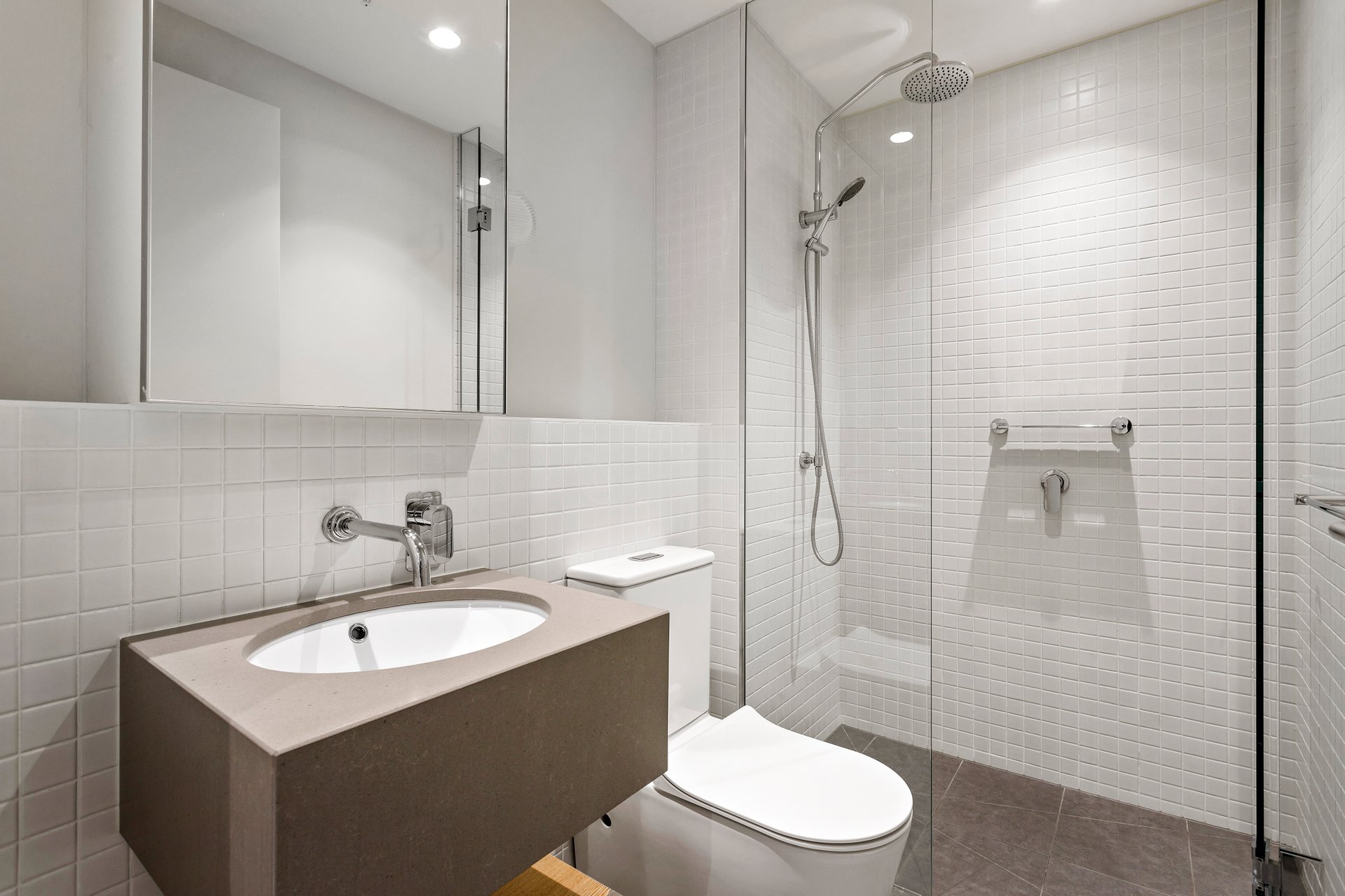 Property Gallery Thumbnail 6