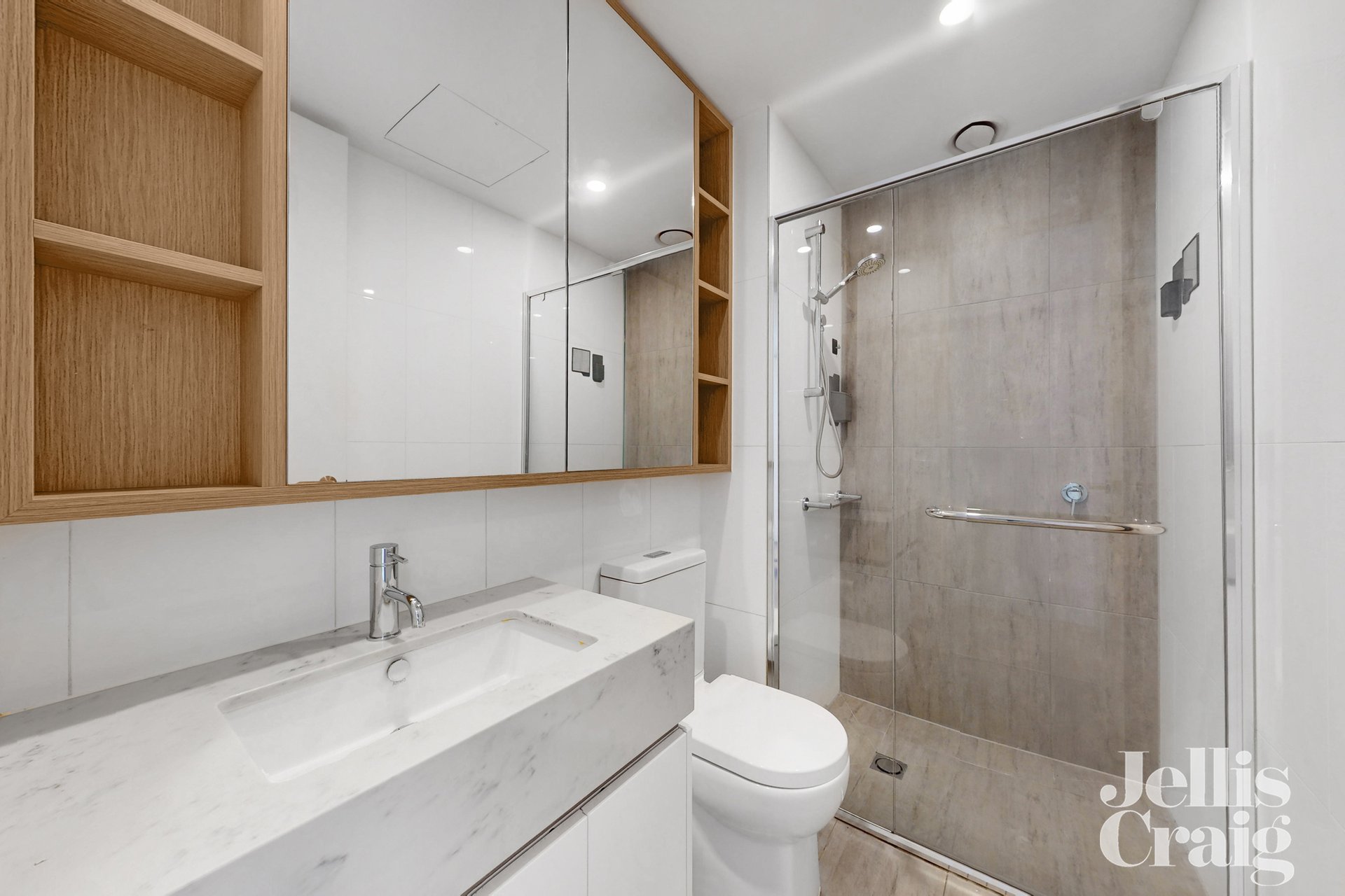 205/629 Canterbury Road, Surrey&nbsp;Hills image 8