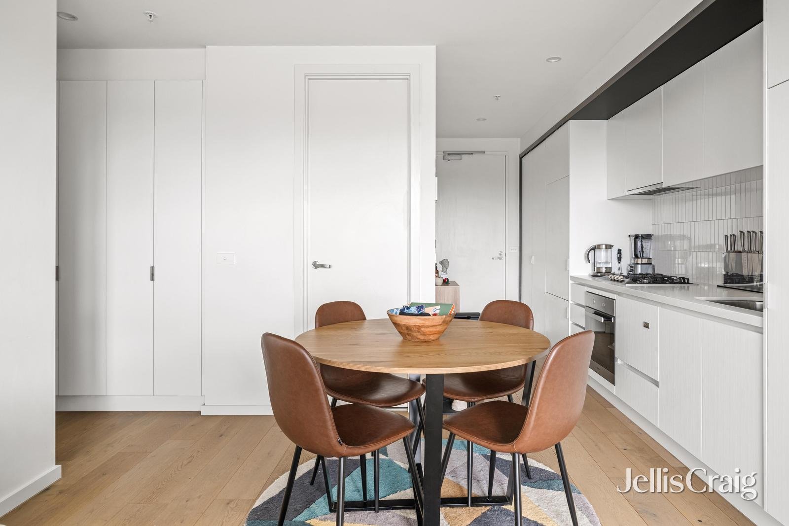 205/7 Balcombe Road, Mentone image 5