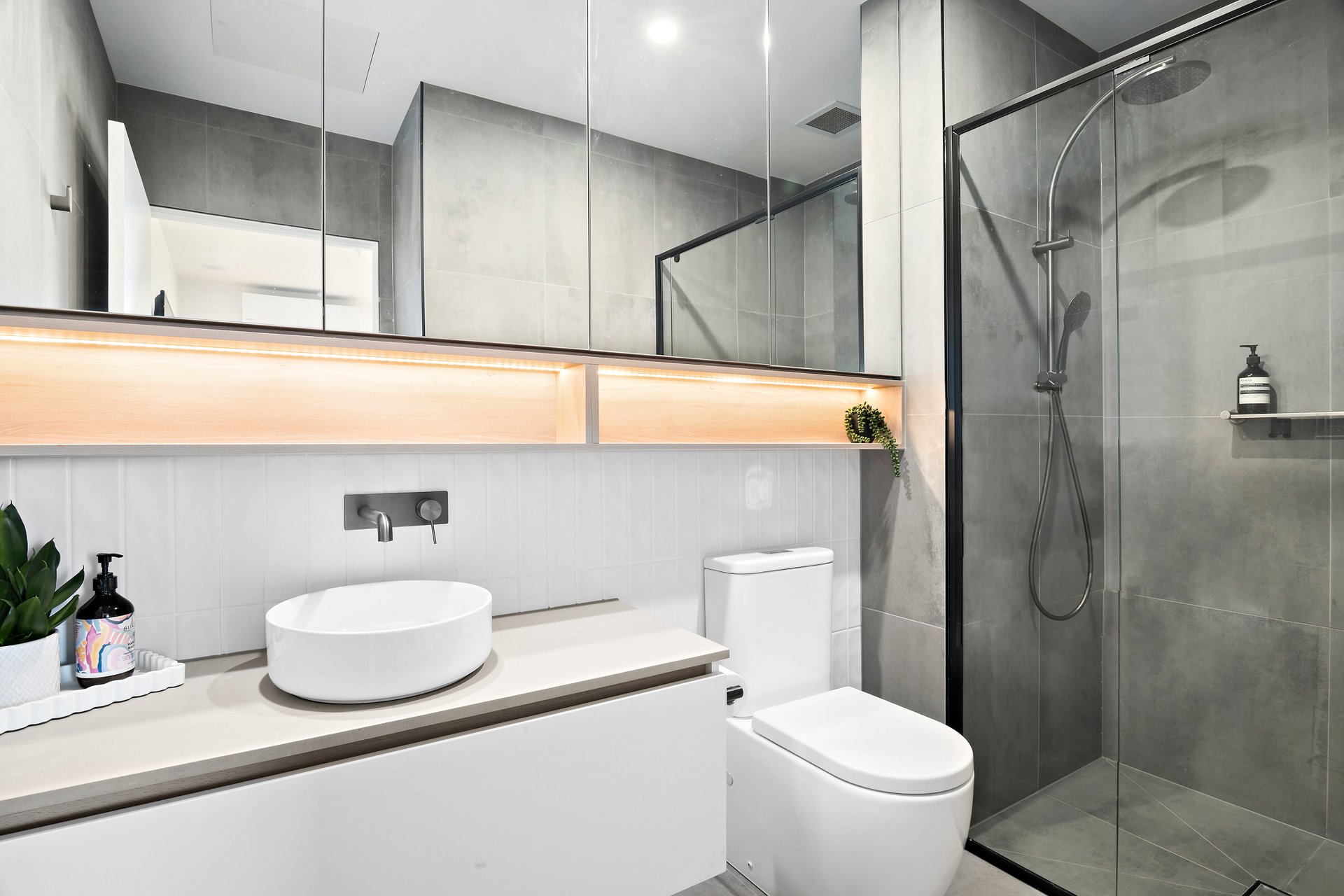 205/74 Pascoe Vale Road, Moonee Ponds image 7