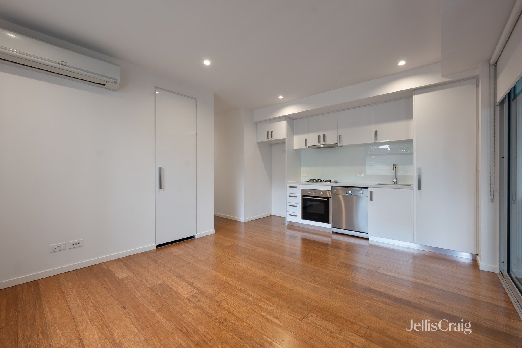 205/77 Cardigan Street, Carlton image 2