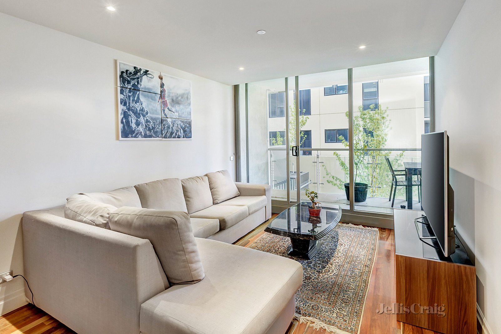 205/91-93 Tram Road, Doncaster image 2