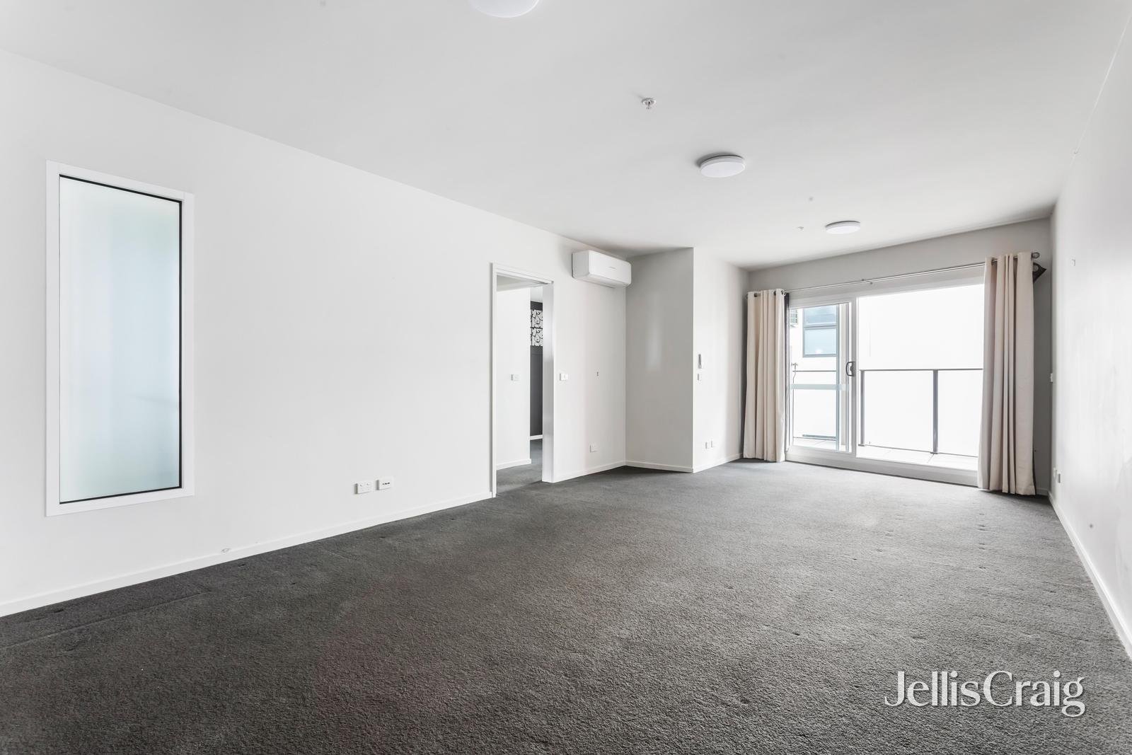 205/95 Warrigal Road, Hughesdale image 5