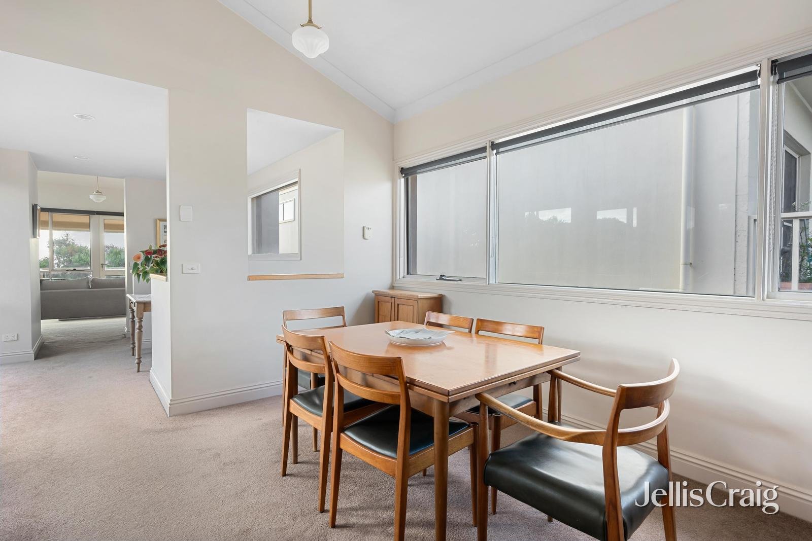 206 Beach Road, Black Rock image 8