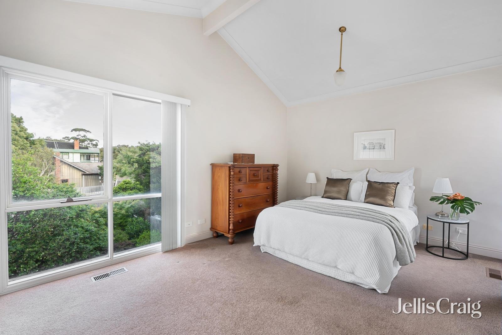 206 Beach Road, Black Rock image 11