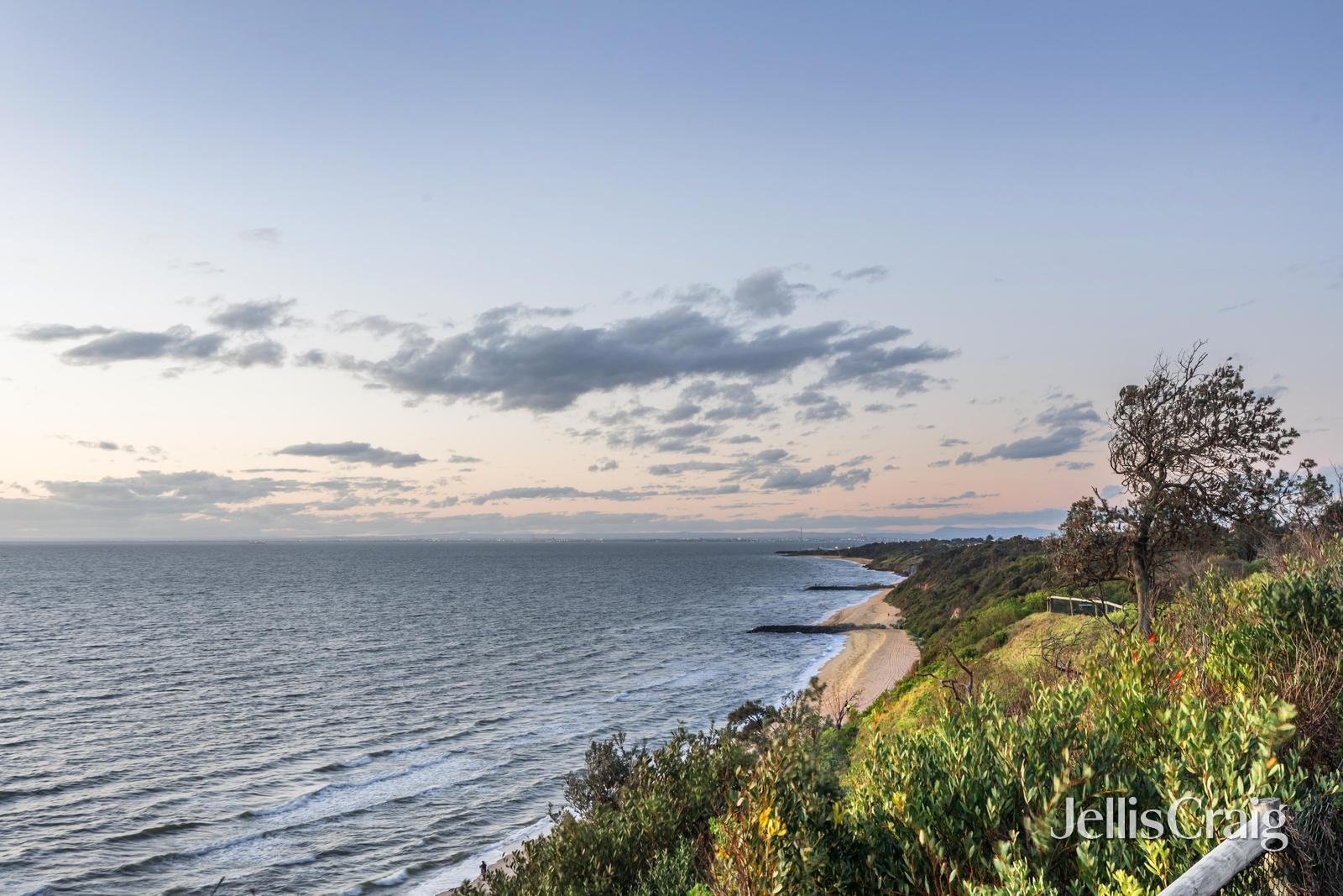 206 Beach Road, Black Rock image 16