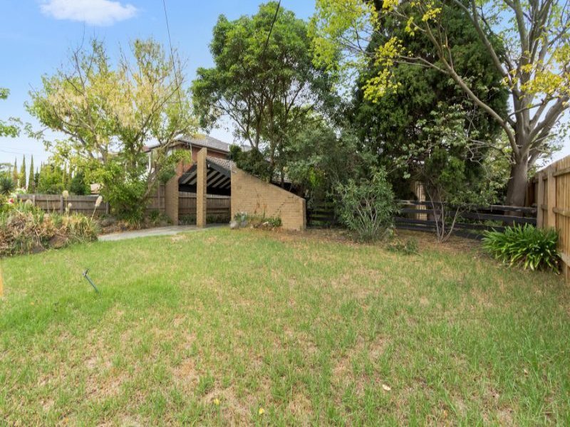 206 Manningham Road, Bulleen image 6