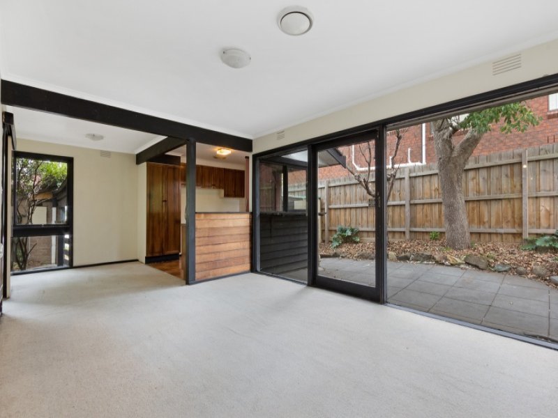 206 Manningham Road, Bulleen image 7