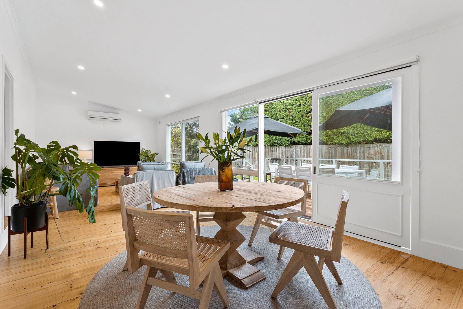Property Gallery Thumbnail 7