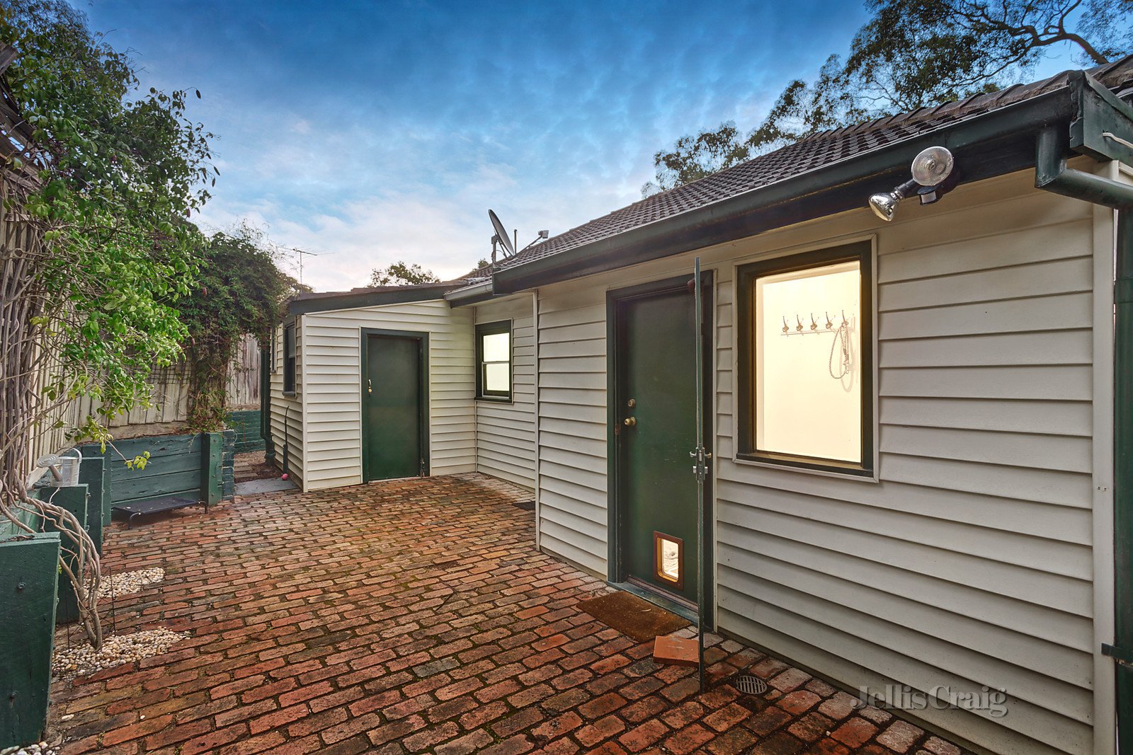 206 Rattray Road, Montmorency image 10