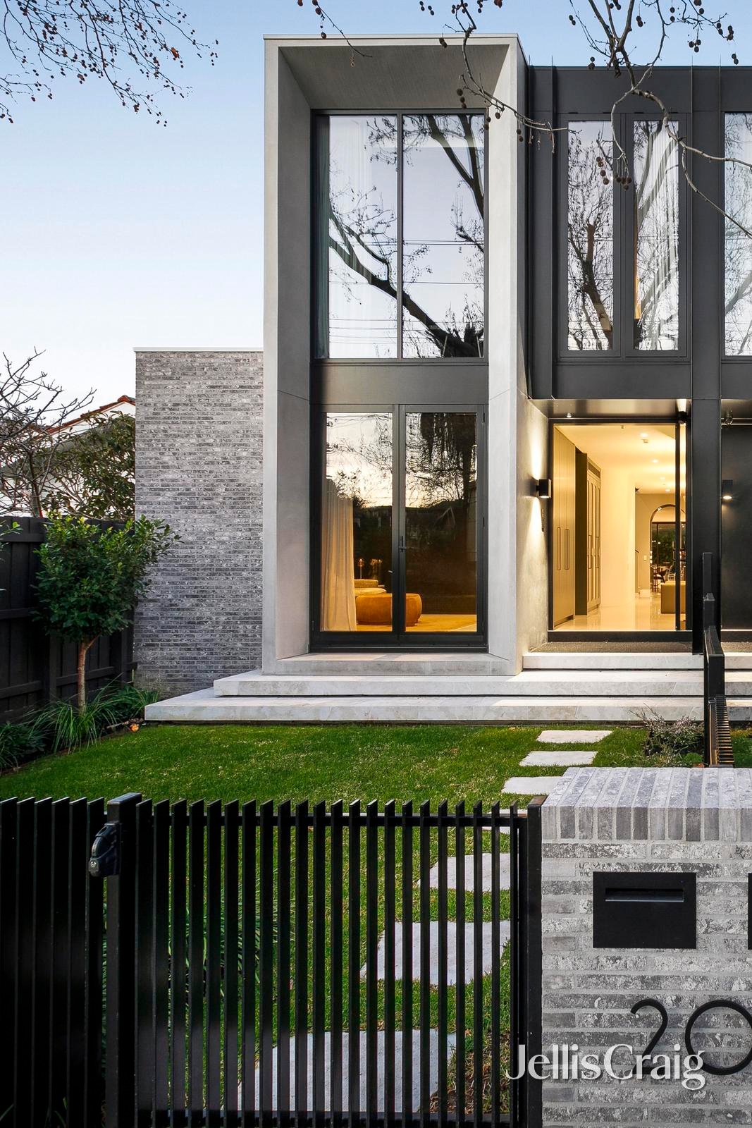 206 Tennyson Street, Elwood image 21