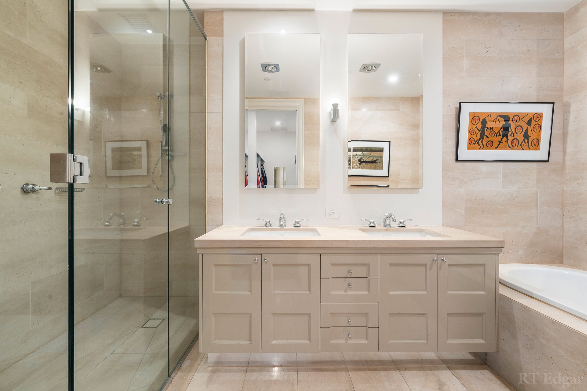Property Gallery Thumbnail 7