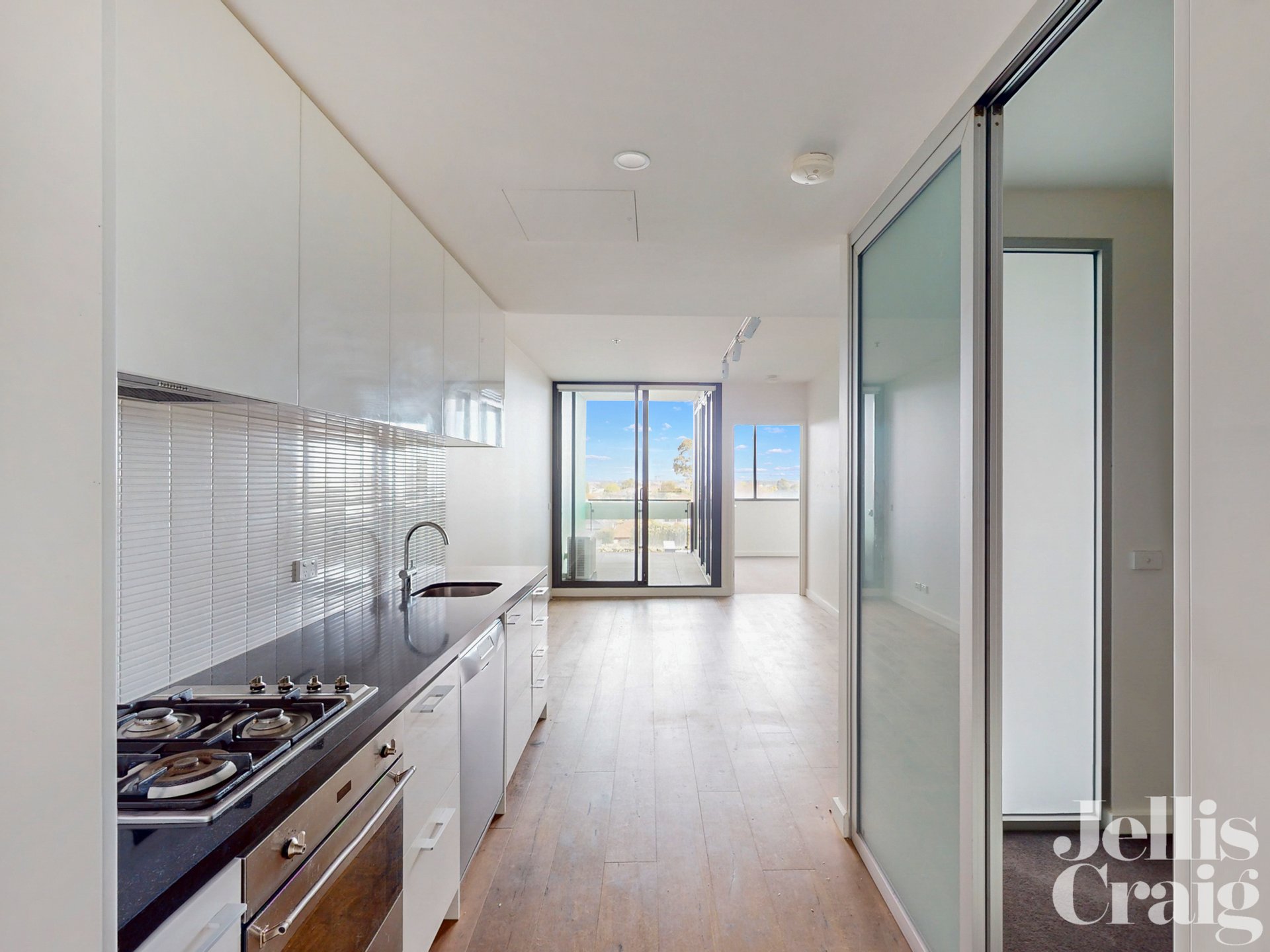 206/110 Keilor Road, Essendon&nbsp;North image 3