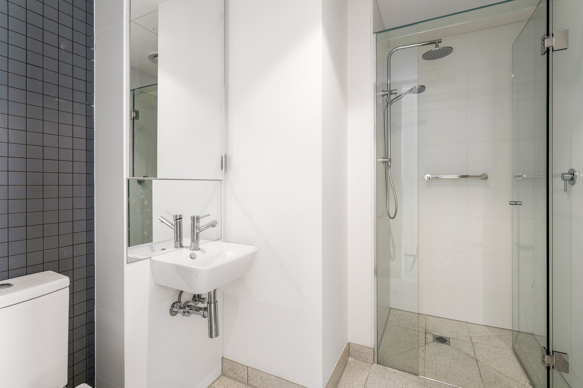 Property Gallery Thumbnail 8