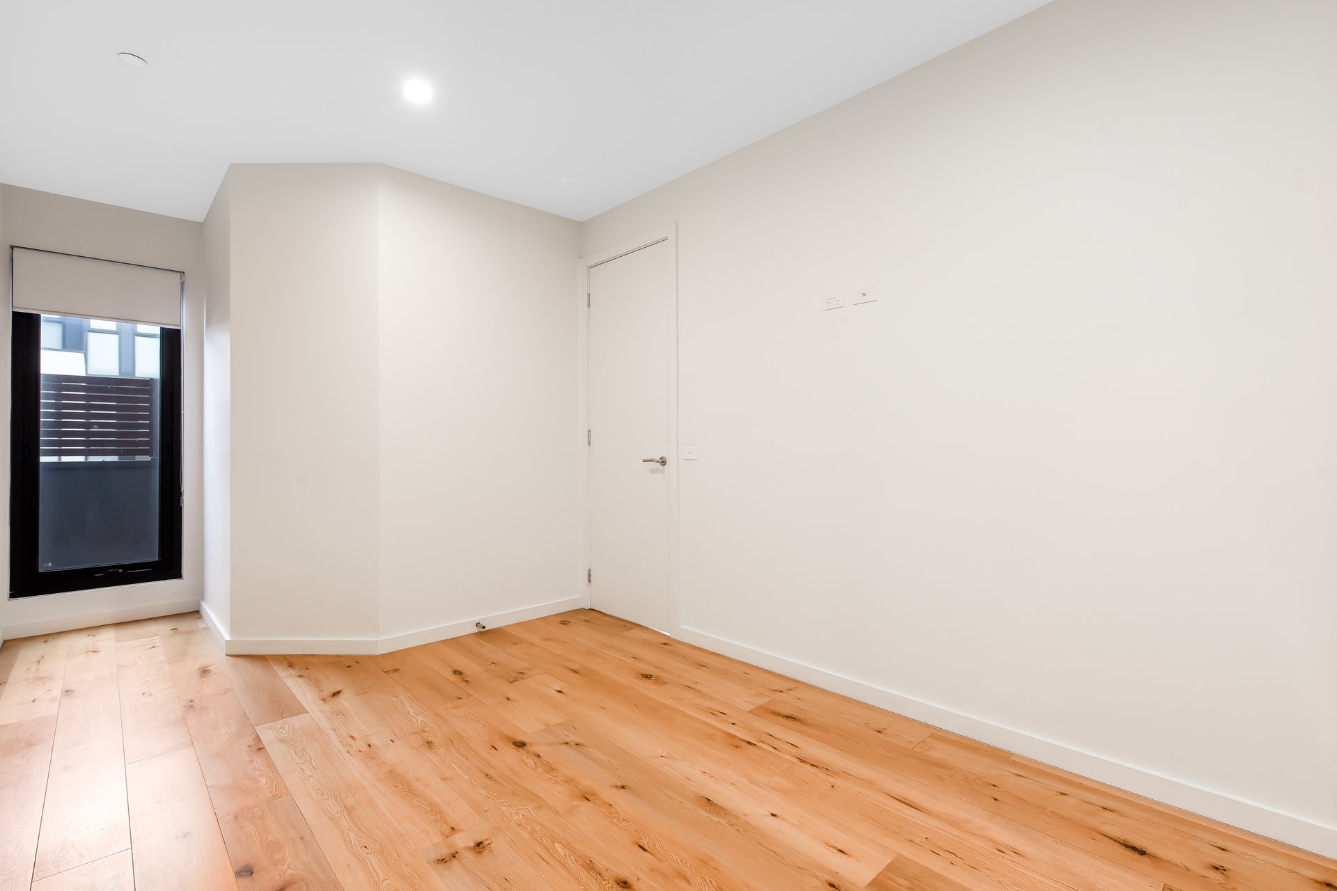 206/17 Elliot Avenue, Carnegie image 3