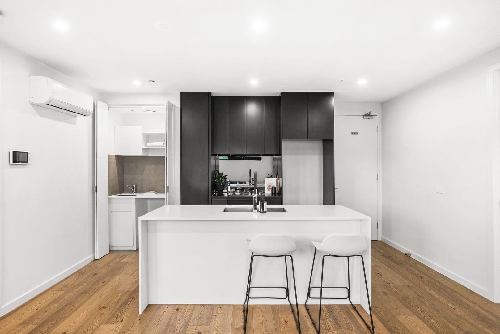 Property Gallery - Main Image