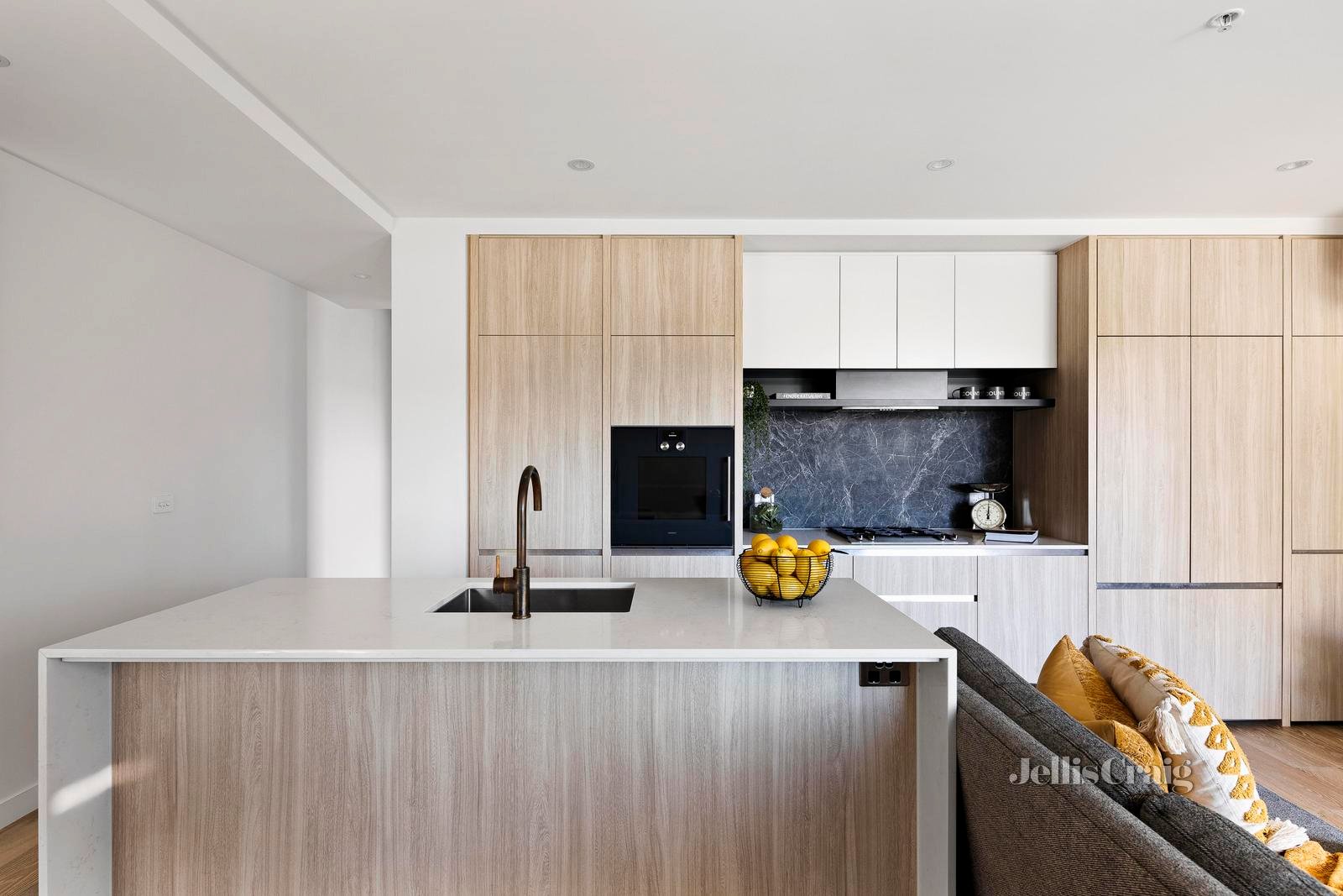 206/1a Noel Street, Ivanhoe image 3