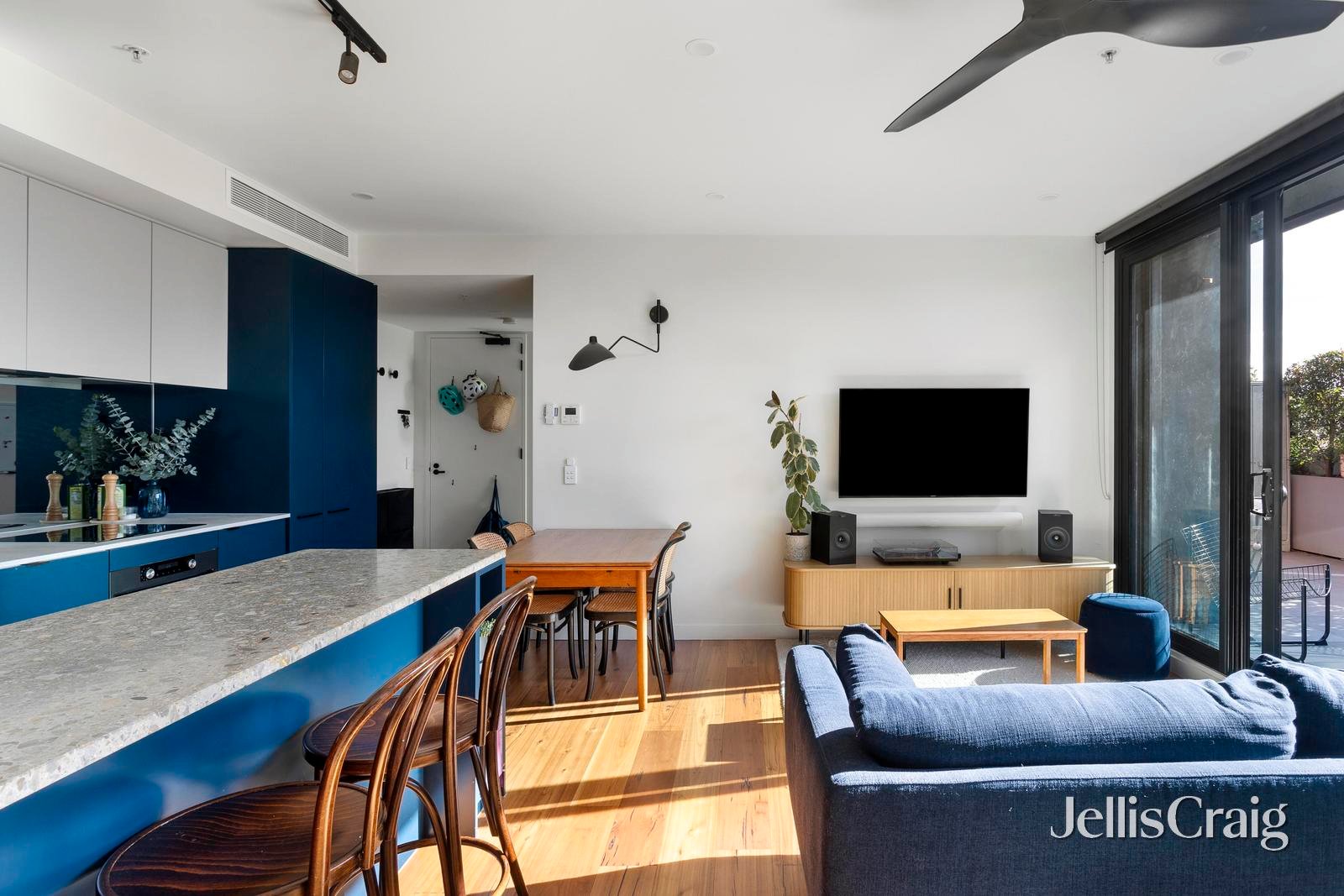 206/210 Alexandra Parade, Clifton&nbsp;Hill image 3
