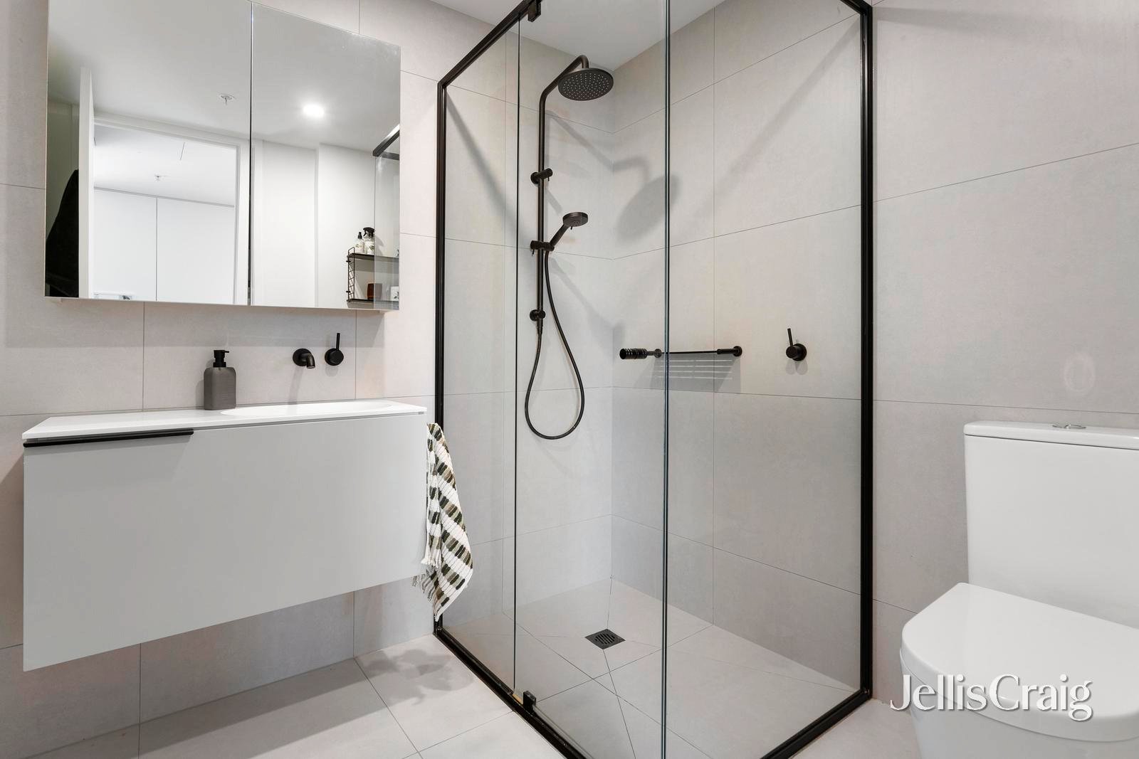 206/210 Alexandra Parade, Clifton&nbsp;Hill image 8