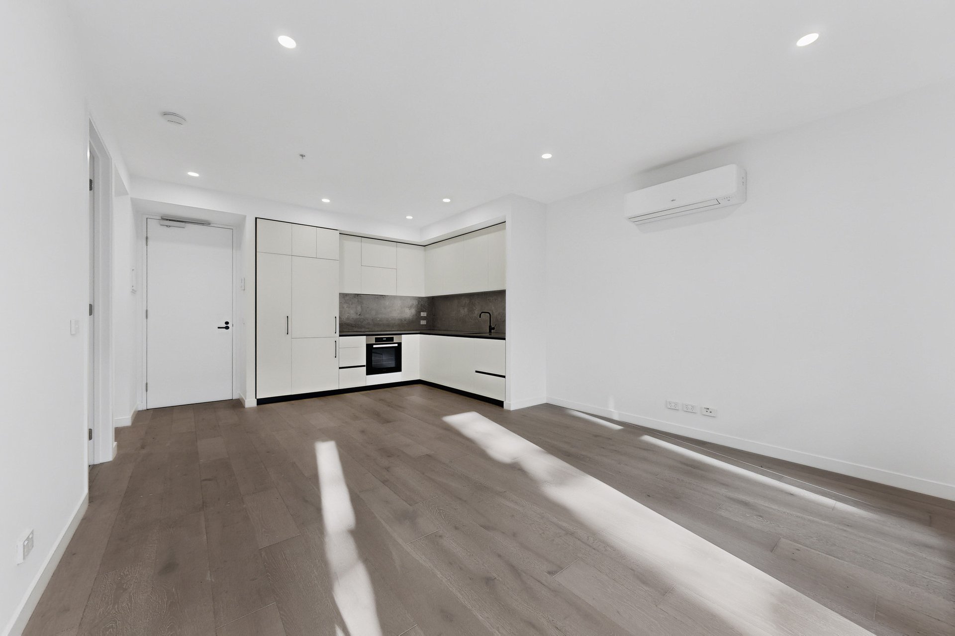 206/22 Courtney Street, North&nbsp;Melbourne image 3