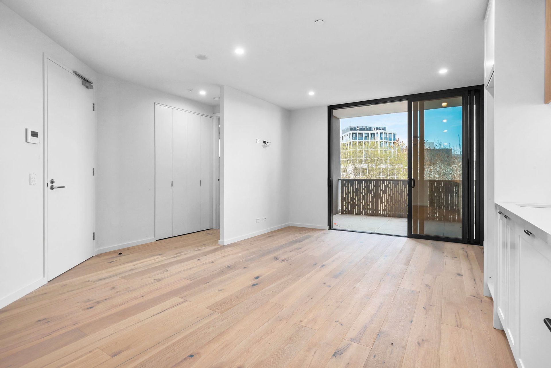 Property Gallery - Main Image