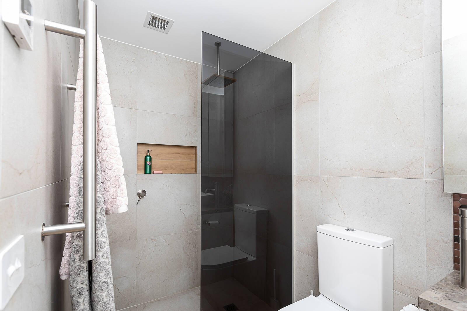 Property Gallery Thumbnail 6
