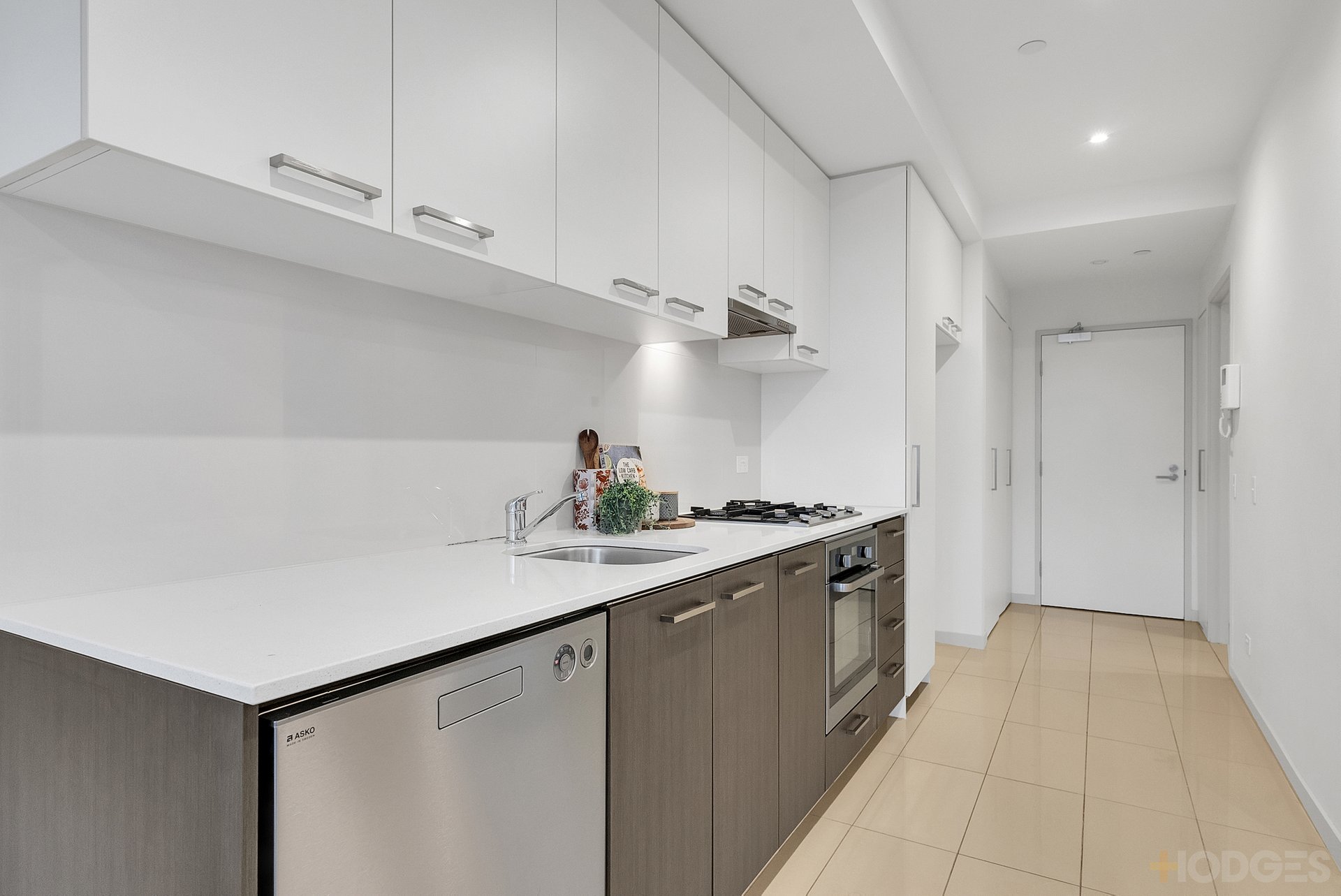 206 / 3 Sandbelt Close Heatherton