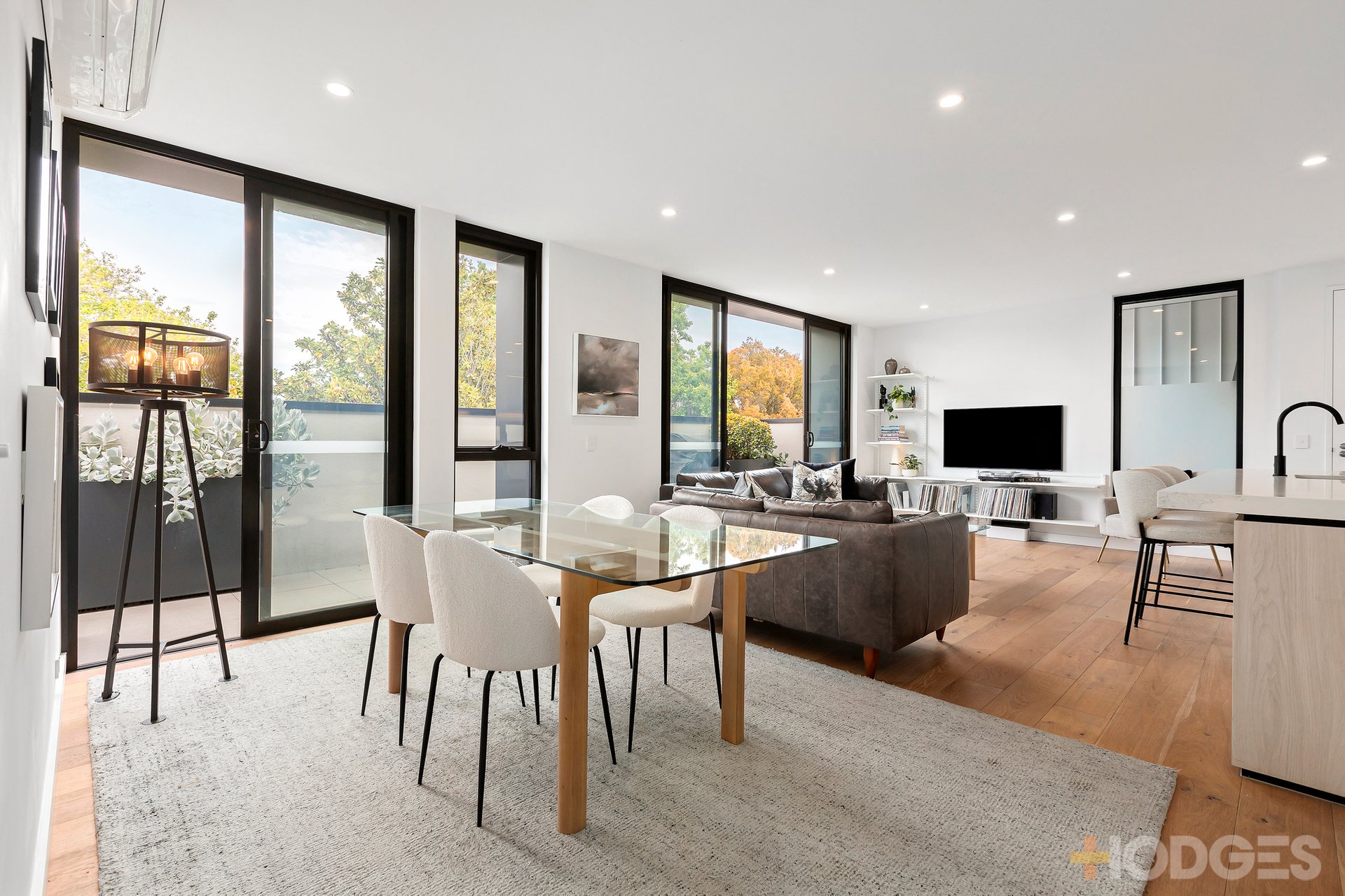 206 / 30 Munro Avenue Cheltenham