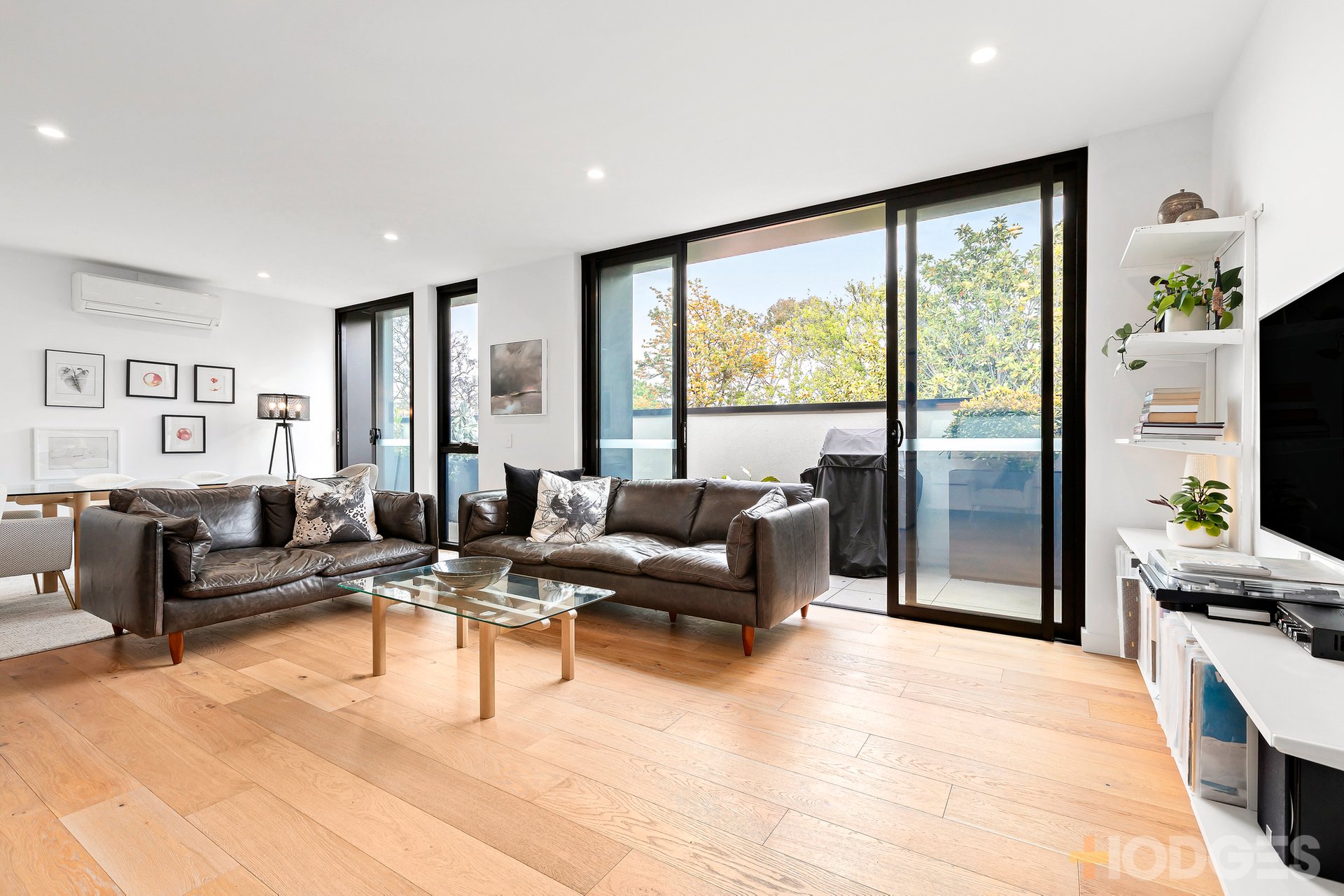 206 / 30 Munro Avenue Cheltenham