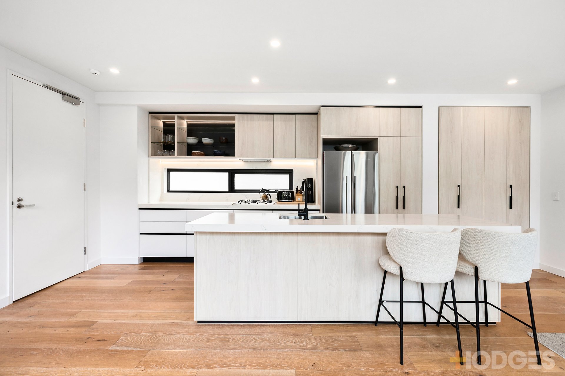 206 / 30 Munro Avenue Cheltenham