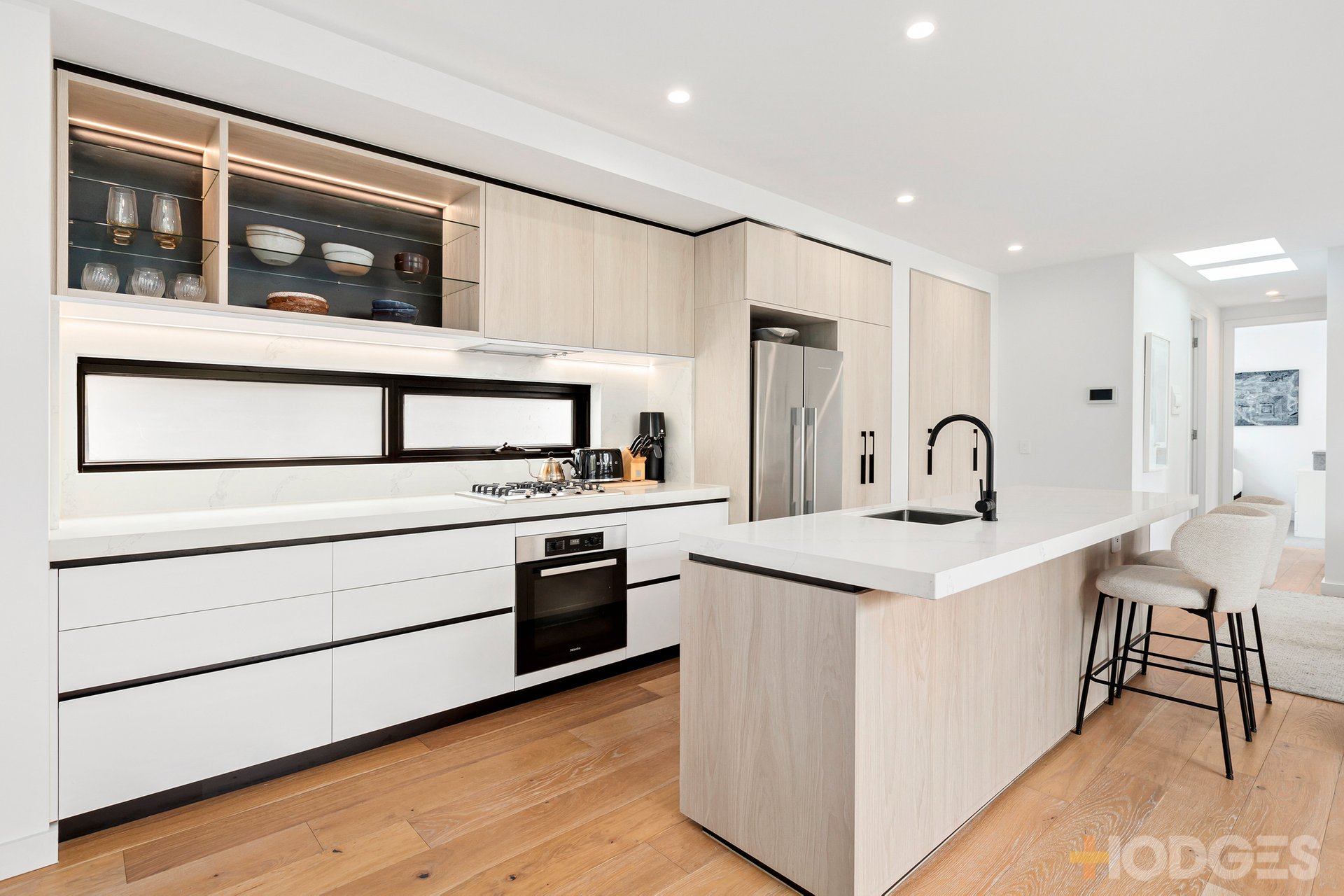 206 / 30 Munro Avenue Cheltenham