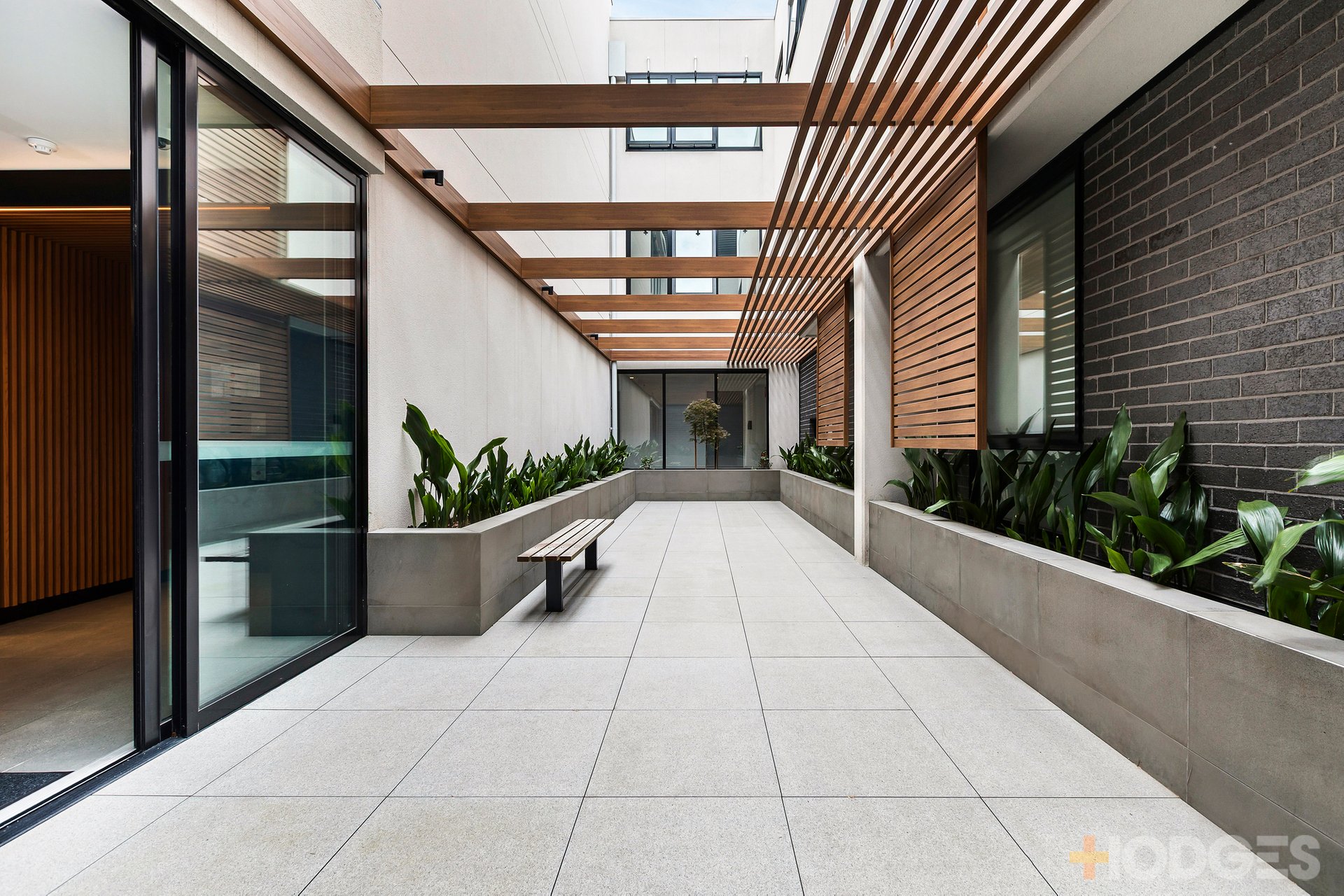 206 / 30 Munro Avenue Cheltenham