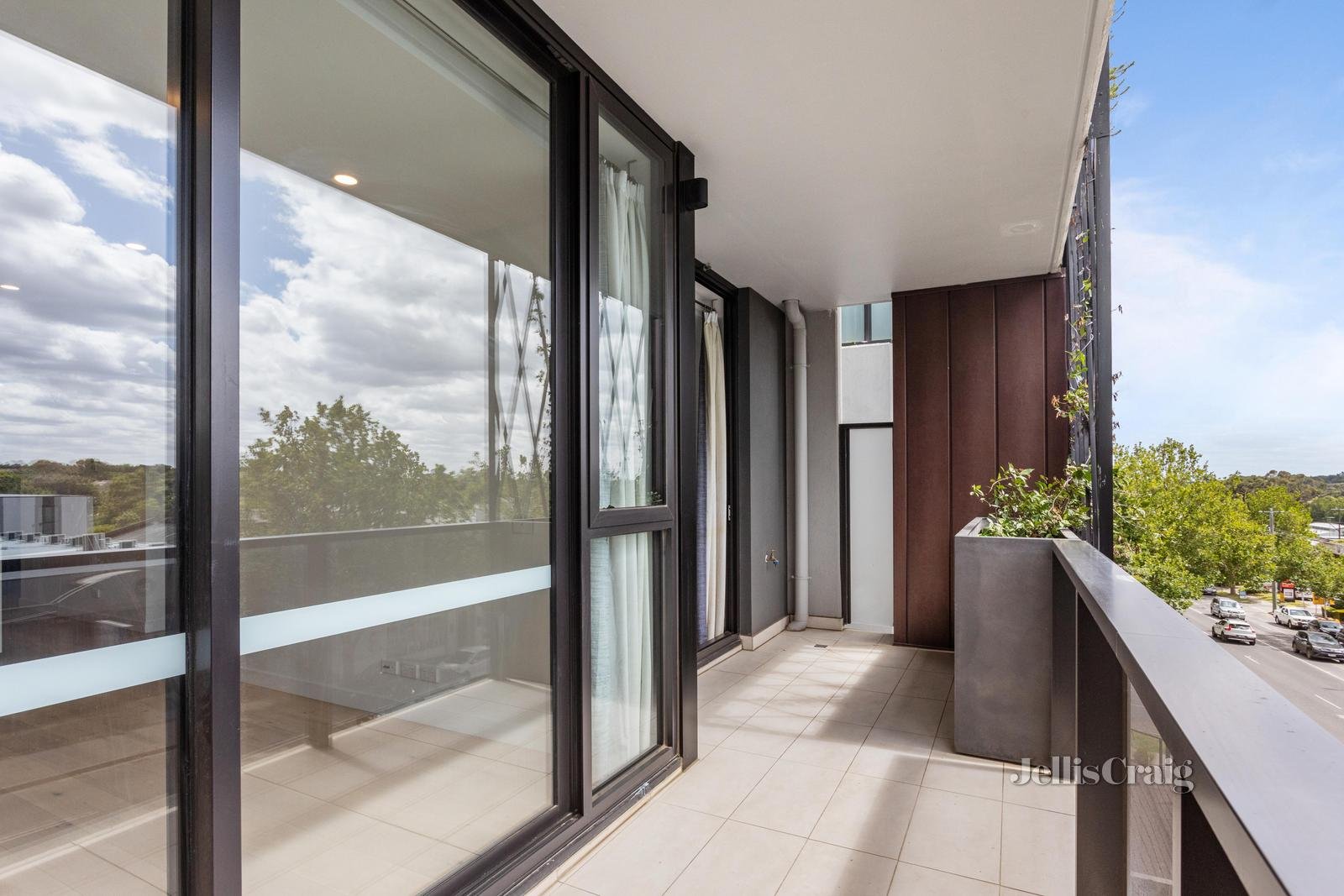 206/348 Canterbury Road, Surrey Hills image 5