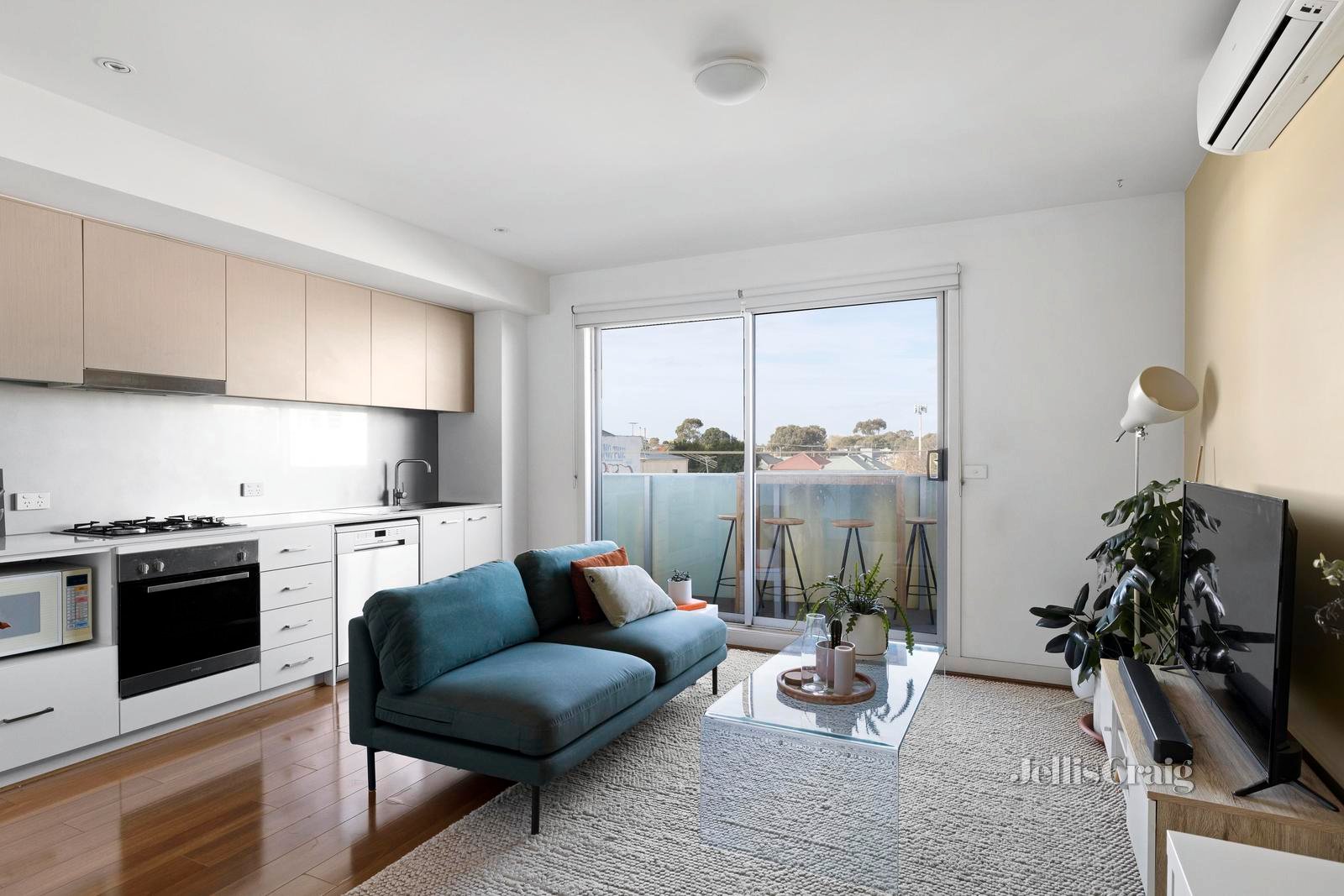 206/481 High Street, Northcote image 8