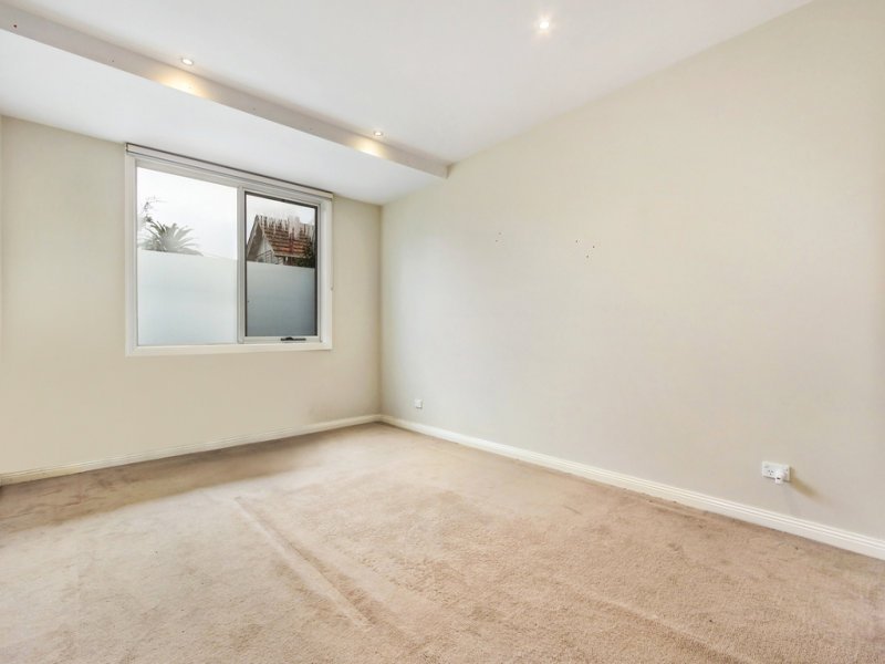 206/662 Whitehorse Road, Mont Albert image 8