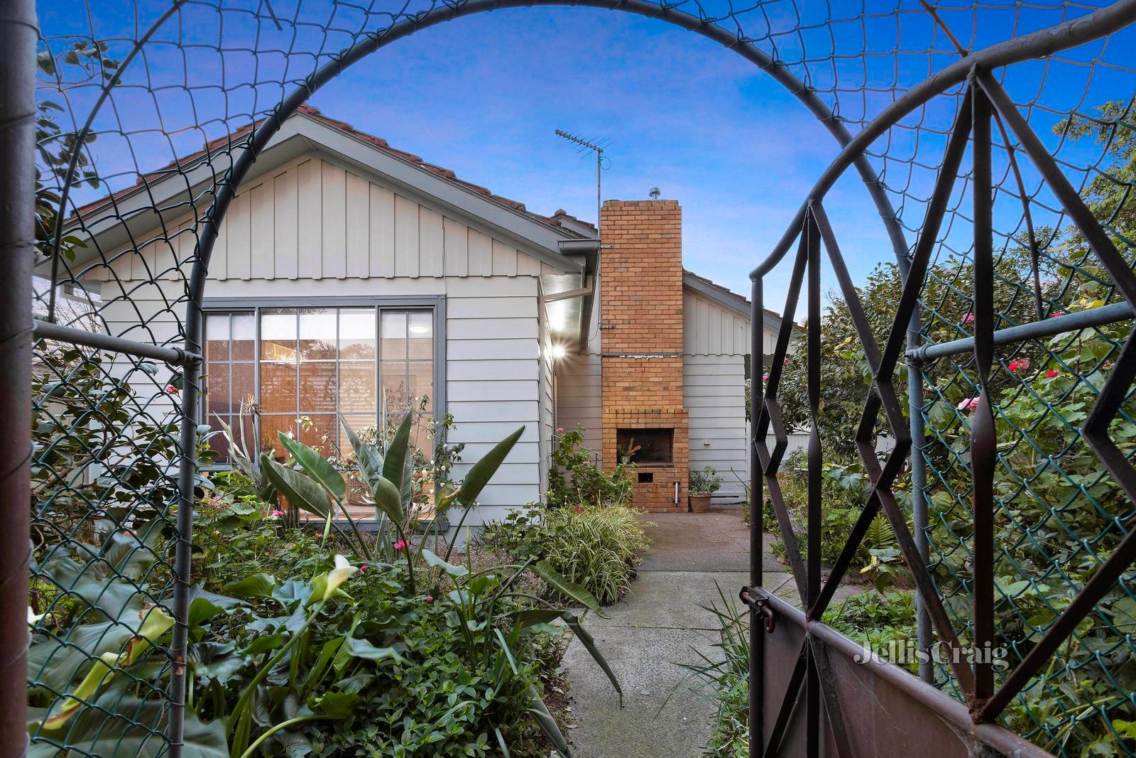 207 Thames Promenade, Chelsea Heights image 14