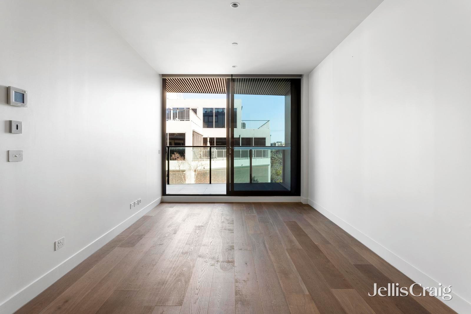 207/1 Cook Street, Hawthorn image 4