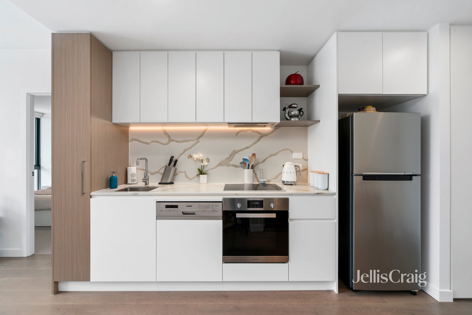 207/1060 Dandenong Rd, Carnegie image 3