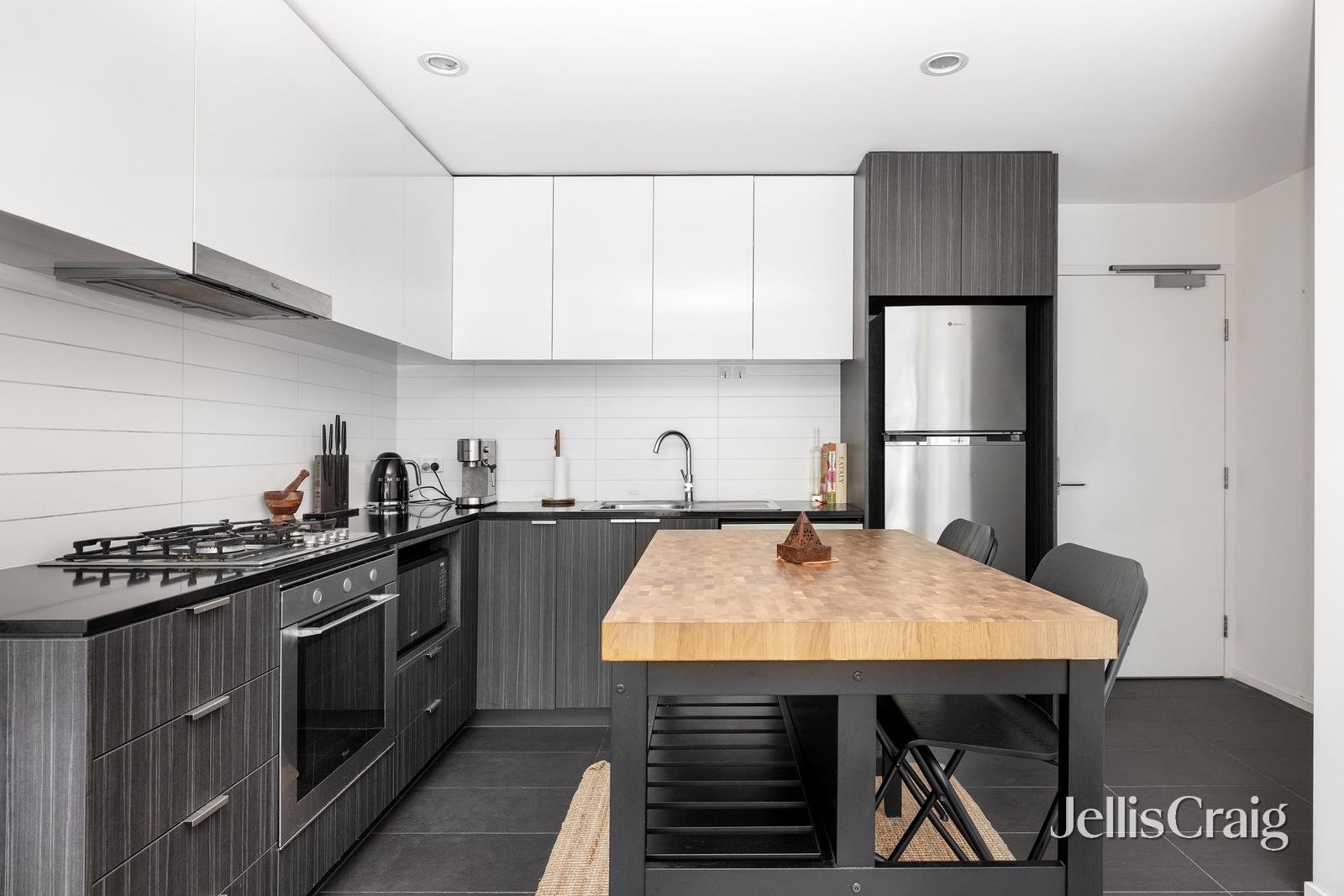 207/11 Copernicus Crescent, Bundoora image 2