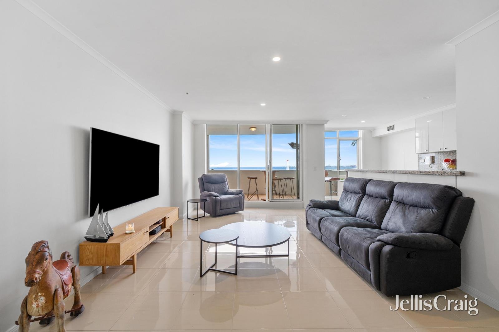 207/115 Beach Street, Port&nbsp;Melbourne image 6