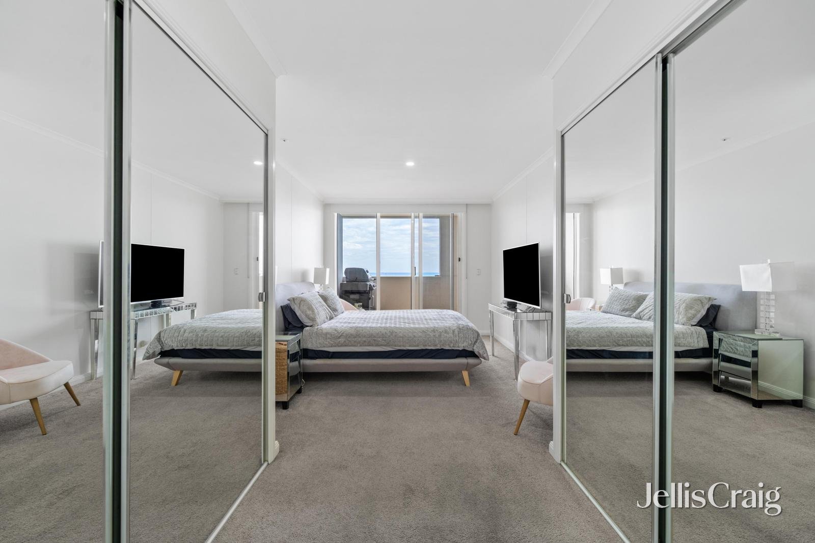 207/115 Beach Street, Port&nbsp;Melbourne image 8