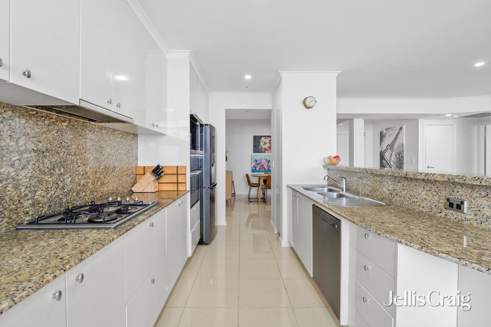 207/115 Beach Street, Port&nbsp;Melbourne image 11